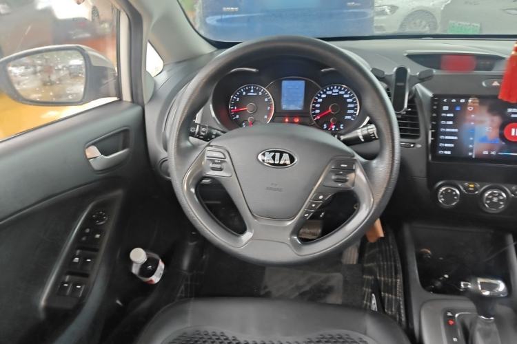 Used Kia K3 2015 1.6L Automatic GL Steering Wheel