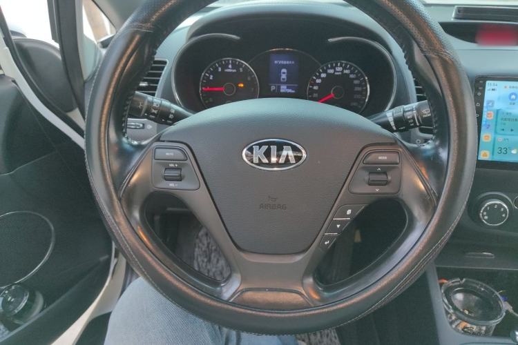 Used Kia K3 2015 1.6L Automatic GLS Steering Wheel
