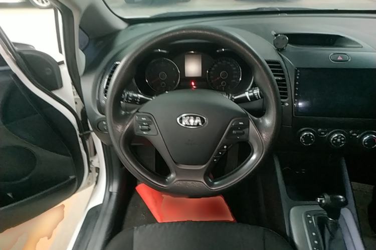 Used Kia K3 2015 1.6L Automatic GL Steering Wheel