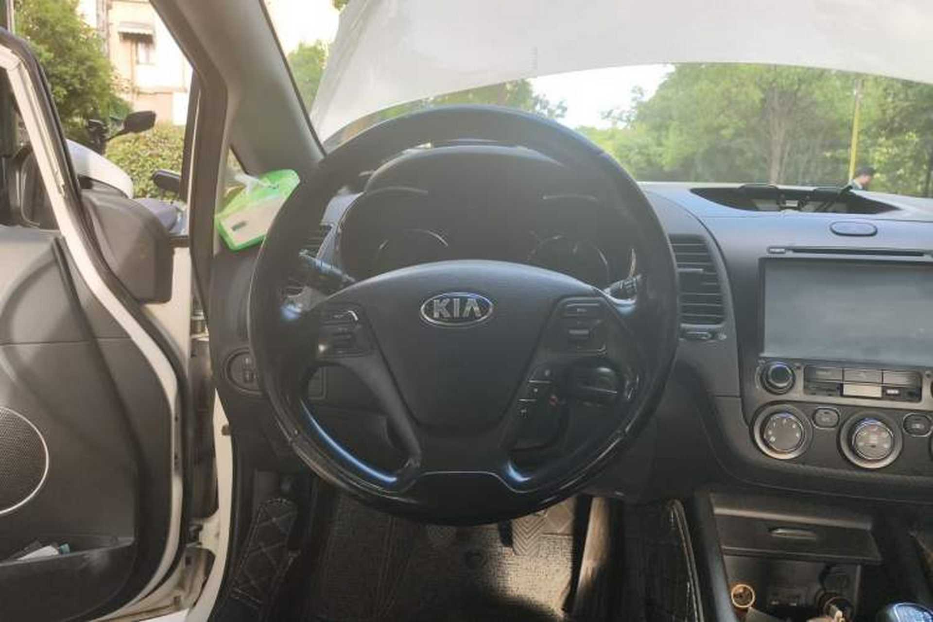Used Kia K3 2015 1.6L Manual GLS Steering Wheel