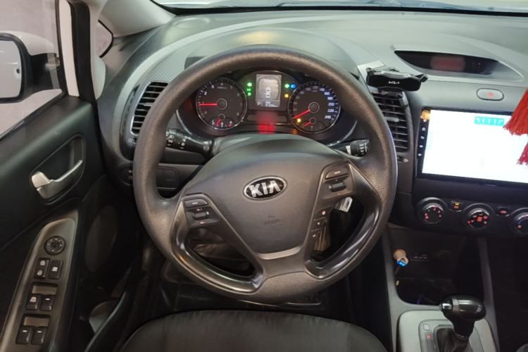 Used Kia K3 2015 1.6L Automatic GL Steering Wheel