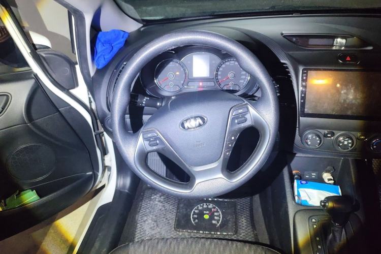 Used Kia K3 2015 1.6L Automatic GL Steering Wheel