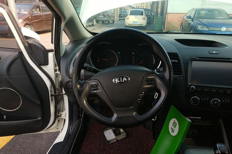 Used Kia K3 2015 1.6L Manual GLS Steering Wheel