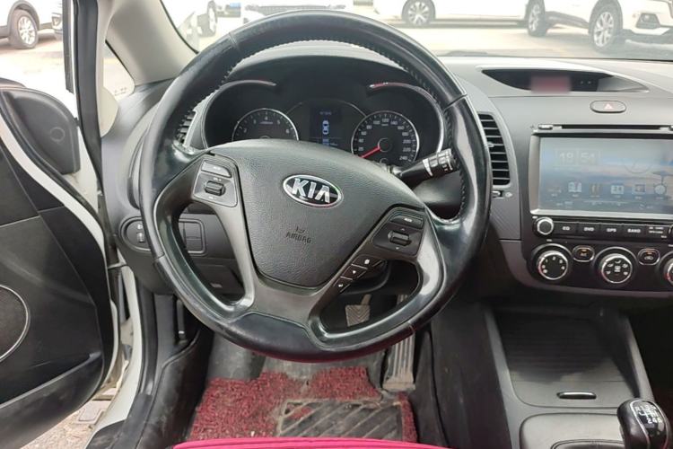Used Kia K3 2015 1.6L Manual GLS Steering Wheel