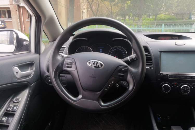 Used Kia K3 2015 1.6L Manual GL Steering Wheel