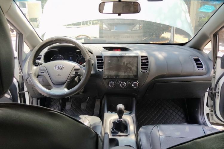 Used Kia K3 2015 1.6L Manual GL Steering Wheel