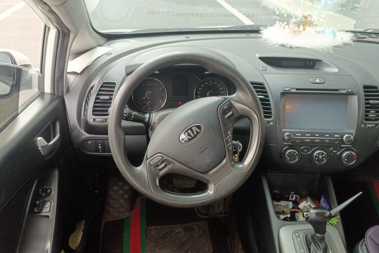 Used Kia K3 2015 1.6L Automatic GL Steering Wheel