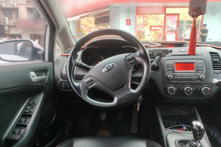 Used Kia K3 2015 1.6L Manual GLS Steering Wheel