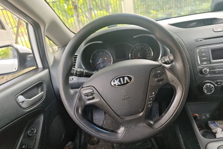 Used Kia K3 2015 1.6L Automatic GL Steering Wheel