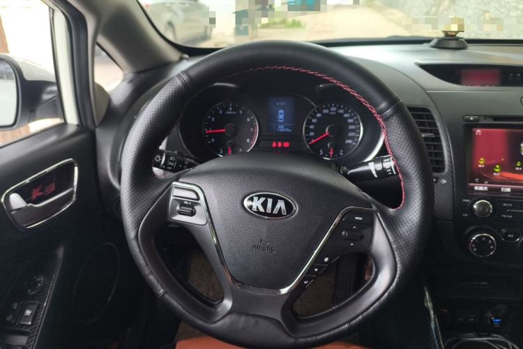 Used Kia K3 2015 1.6L Manual GLS Steering Wheel