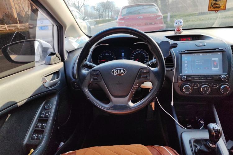 Used Kia K3 2015 1.6L Manual GLS Steering Wheel