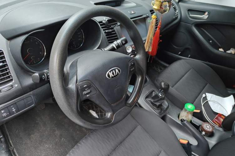 Used Kia K3 2015 1.6L Manual GL Steering Wheel