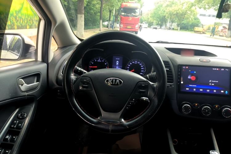 Used Kia K3 2015 1.6L Manual GLS Steering Wheel
