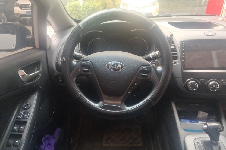 Used Kia K3 2015 1.6L Automatic DLX Steering Wheel