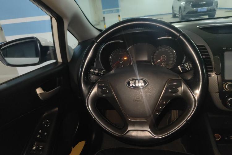 Used Kia K3 2015 1.6L Manual GLS Steering Wheel