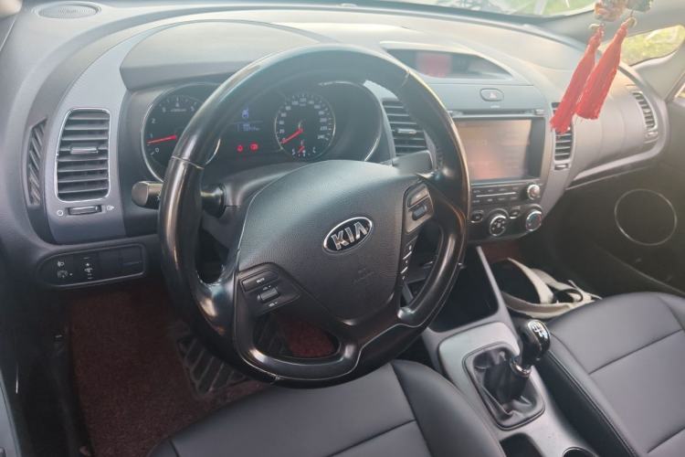 Used Kia K3 2015 1.6L Manual GLS Steering Wheel