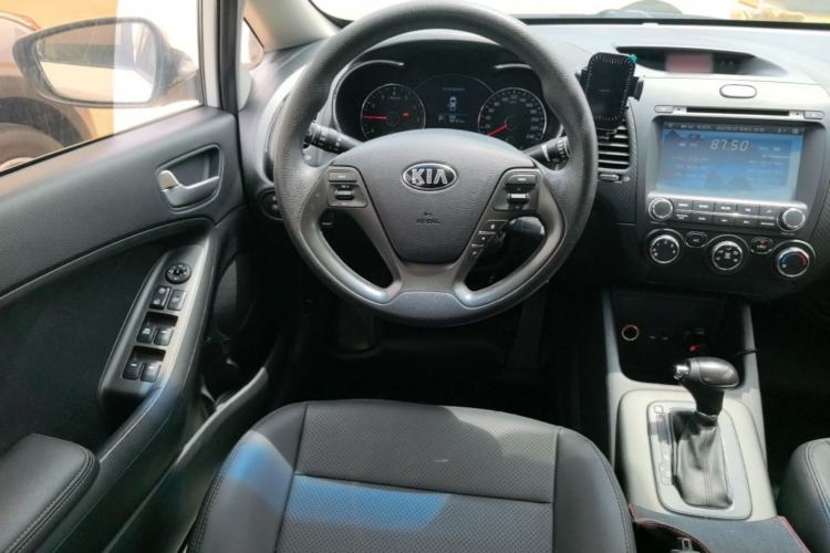 Used Kia K3 2015 1.6L Automatic GL Steering Wheel
