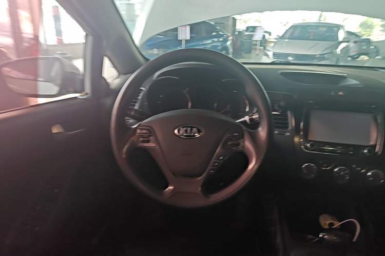 Used Kia K3 2015 1.6L Automatic GL Steering Wheel