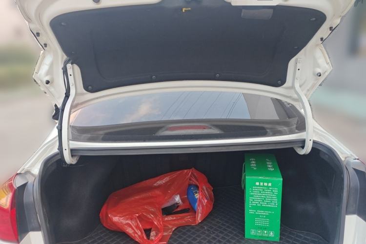Used Kia K3 2015 1.6L Automatic GLS Trunk