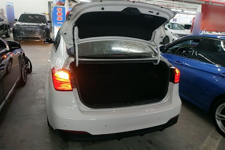 Used Kia K3 2015 1.6L Automatic GLS Trunk