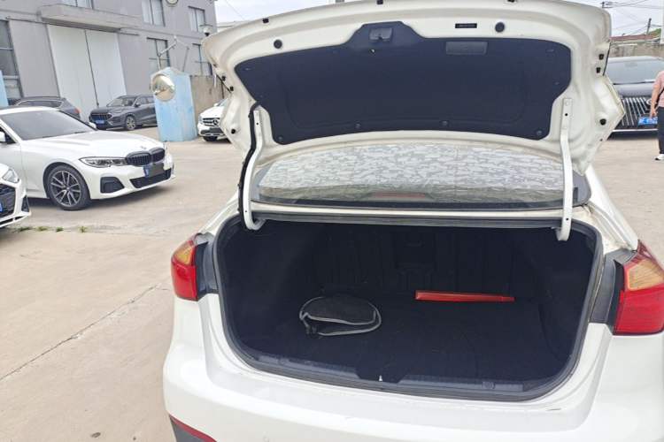 Used Kia K3 2015 1.6L Automatic GLS Trunk