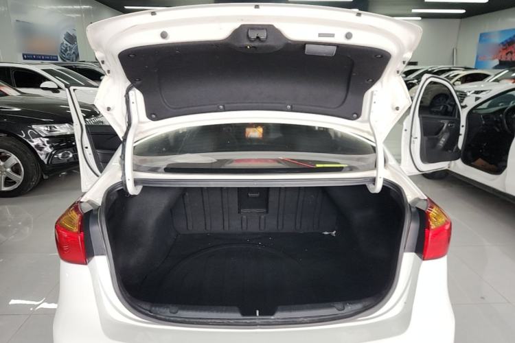 Used Kia K3 2015 1.6L Manual GLS Trunk