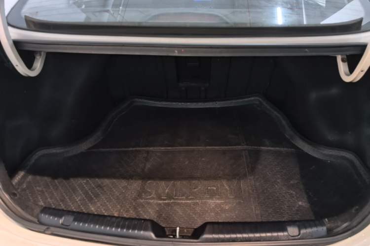 Used Kia K3 2015 1.6L Automatic GLS Trunk