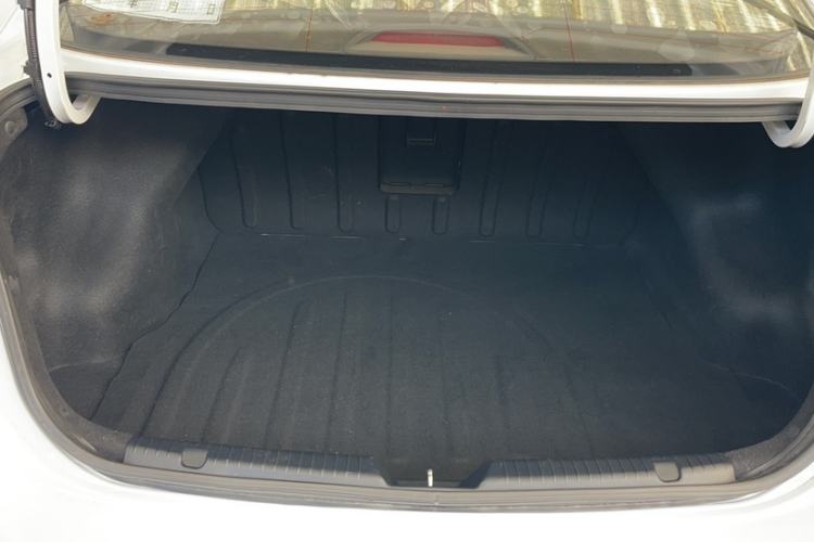 Used Kia K3 2015 1.6L Automatic GLS Trunk