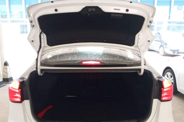Used Kia K3 2015 1.6L Automatic GLS Trunk