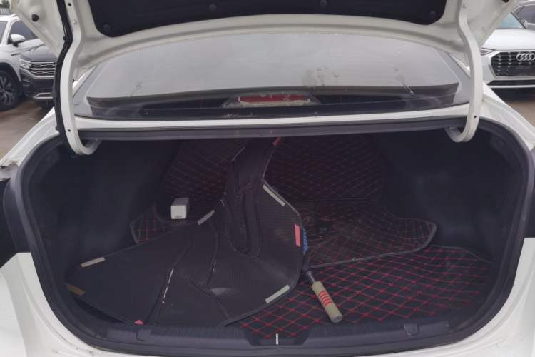 Used Kia K3 2015 1.6L Automatic GLS Trunk