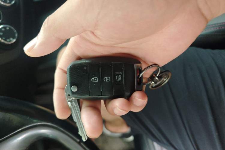 Used Kia K3 2015 1.6L Manual GLS Vehicle Key