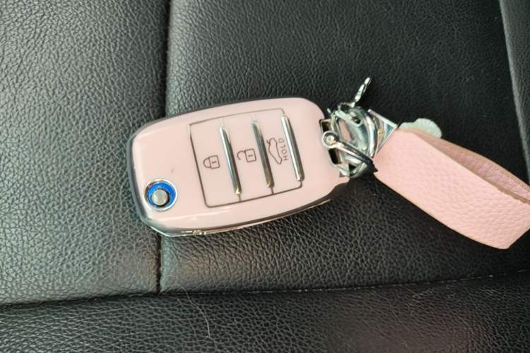 Used Kia K3 2015 1.6L Manual GLS Vehicle Key