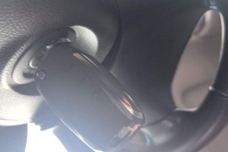 Used Kia K3 2015 1.6L Manual GLS Vehicle Key