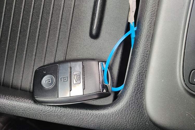 Used Kia K3 2015 1.6L Automatic GLS Vehicle Key