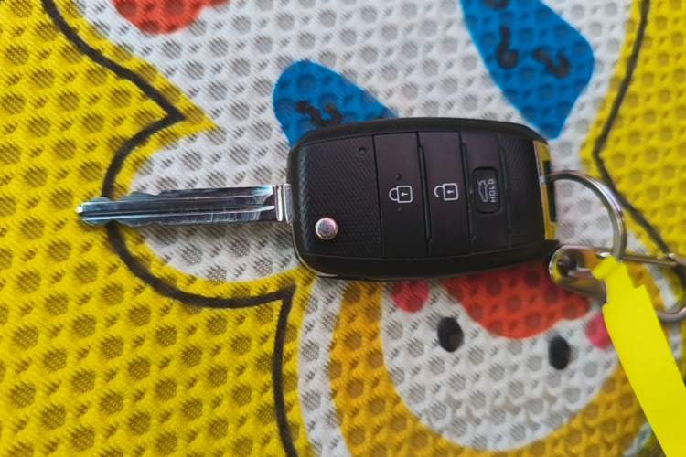 Used Kia K3 2015 1.6L Manual GL Vehicle Key