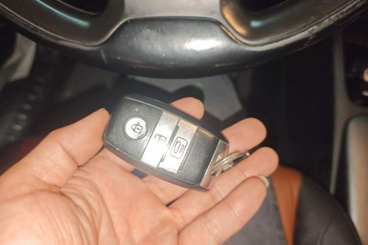 Used Kia K3 2015 1.6L Automatic GLS Vehicle Key