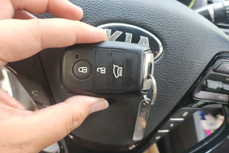 Used Kia K3 2015 1.6L Automatic GLS Vehicle Key