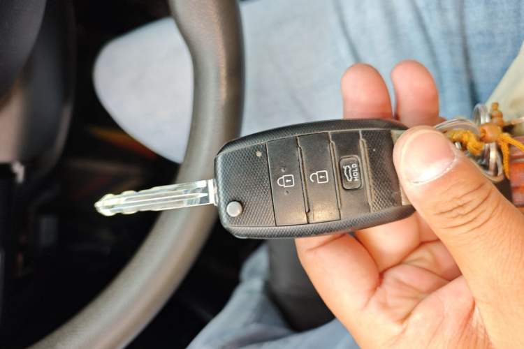 Used Kia K3 2015 1.6L Automatic GL Vehicle Key