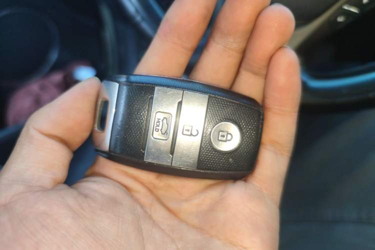 Used Kia K3 2015 1.6L Automatic GLS Vehicle Key