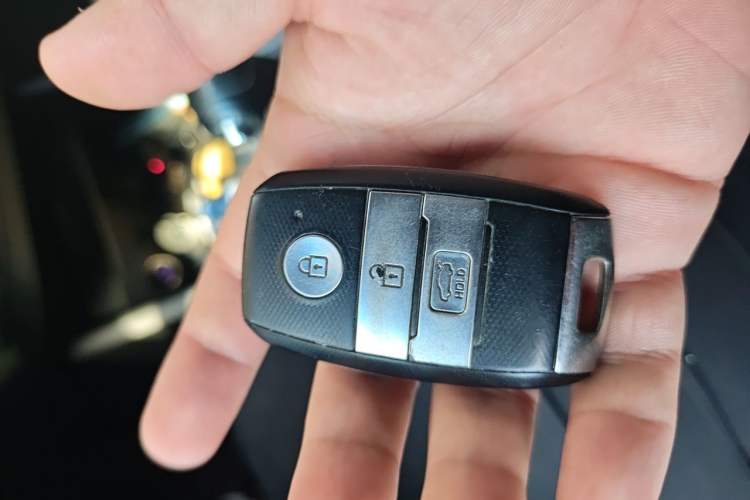 Used Kia K3 2015 1.6L Automatic GLS Vehicle Key