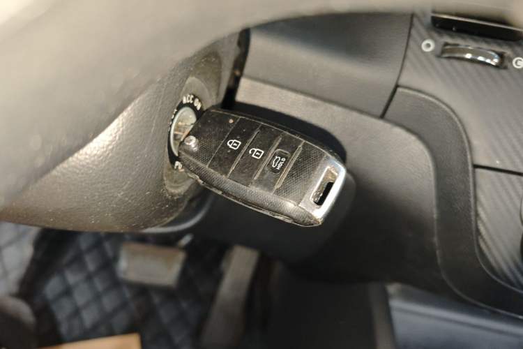 Used Kia K3 2015 1.6L Automatic GL Vehicle Key