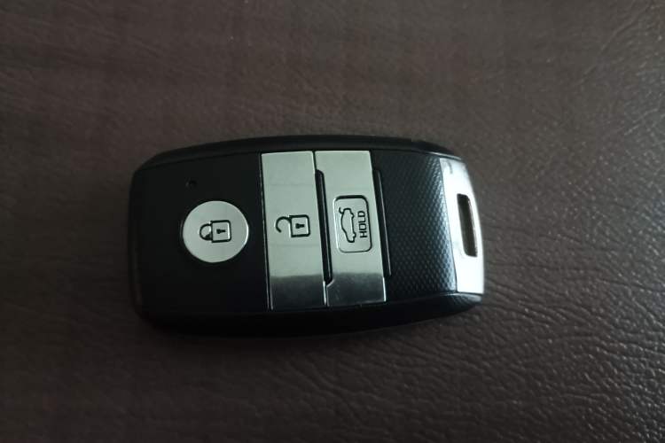 Used Kia K3 2015 1.6L Automatic GLS Vehicle Key