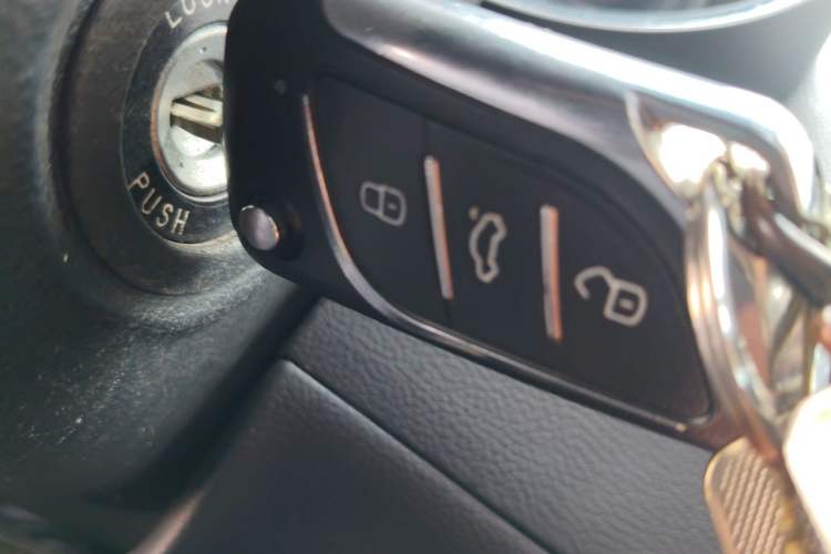 Used Kia K3 2015 1.6L Automatic GLS Vehicle Key