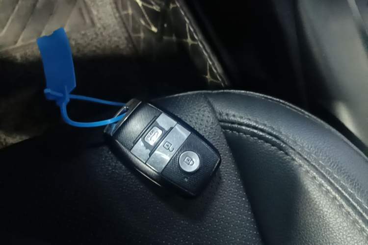 Used Kia K3 2015 1.6L Automatic DLX Vehicle Key