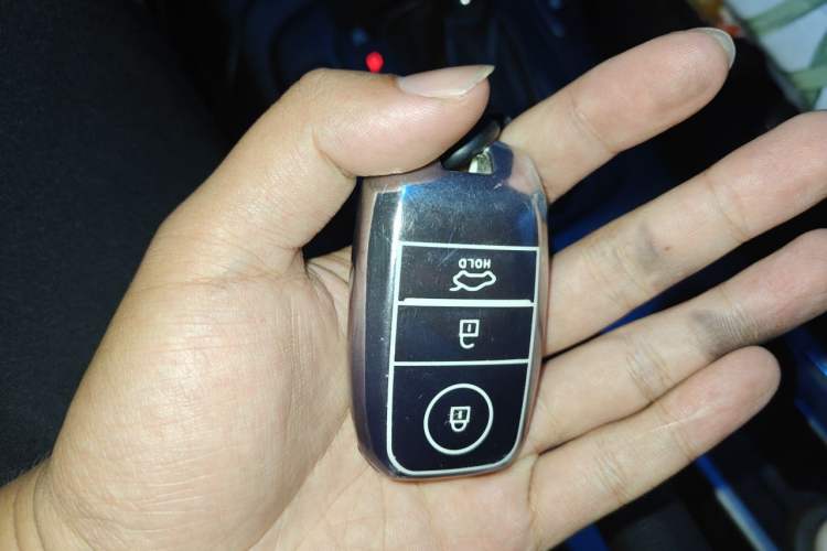 Used Kia K3 2015 1.6L Automatic GLS Vehicle Key