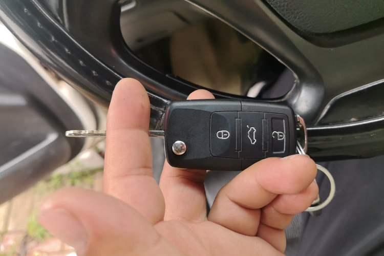 Used Kia K3 2015 1.6L Manual GLS Vehicle Key