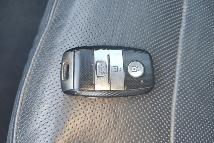 Used Kia K3 2015 1.6L Automatic GLS Vehicle Key