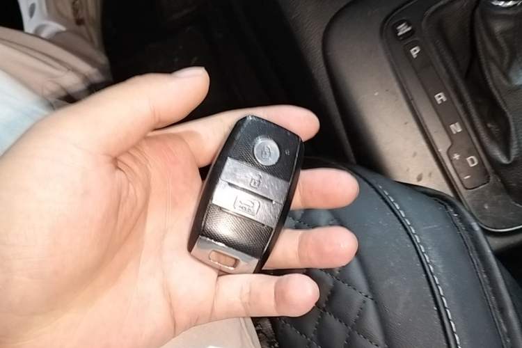Used Kia K3 2015 1.6L Automatic GLS Vehicle Key