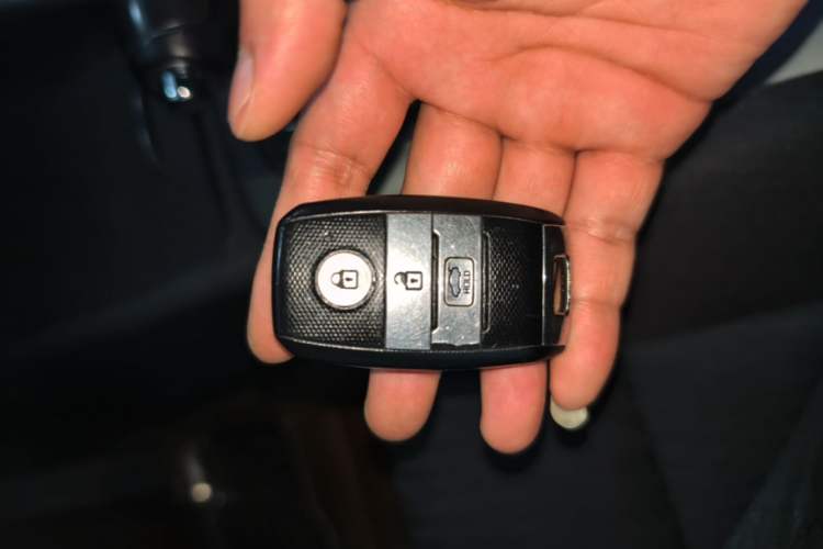 Used Kia K3 2015 1.6L Automatic GLS Vehicle Key