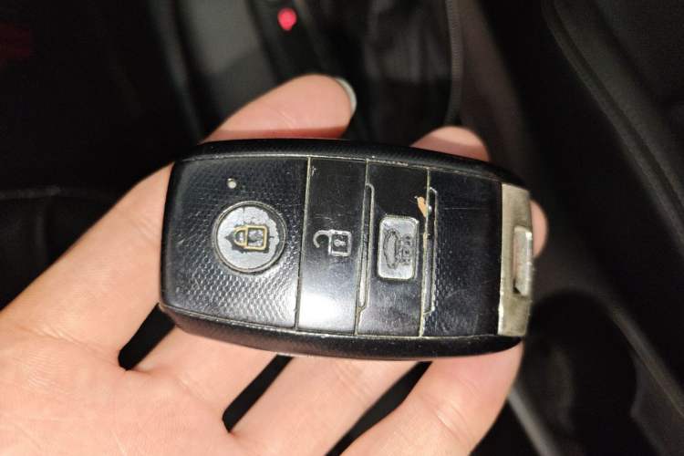 Used Kia K3 2015 1.6L Automatic GLS Vehicle Key